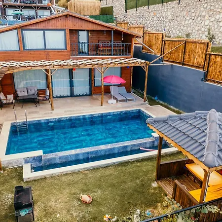 Vazgecilmezim Deniz Manzarali ,sessiz,sakin Villa *